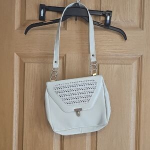 Vintage Chic Cream Shoulder Bag
